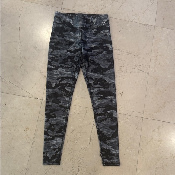 Terez Pants - Terez Urban Camo Leggings - Black and Gray